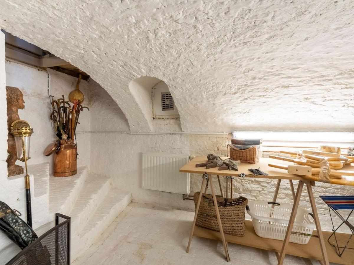 Apartment In Kruibeke At Wissekerke Castle Exteriör bild